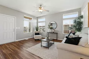 500 West 10th St 112, Gilroy, CA 95020 - Photo 9