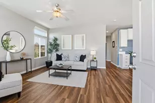 500 West 10th St 112, Gilroy, CA 95020 - Photo 5