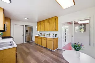 1537 Cypress Ave, San Mateo, CA 94401 - Photo 21