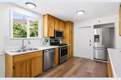 1537 Cypress Ave, San Mateo, CA 94401 - Photo 19