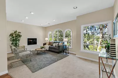 37 San Francisco Ave, Brisbane, CA 94005 - Photo 3