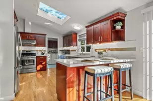 14355 La Rinconada Dr, Los Gatos, CA 95032 - Photo 13