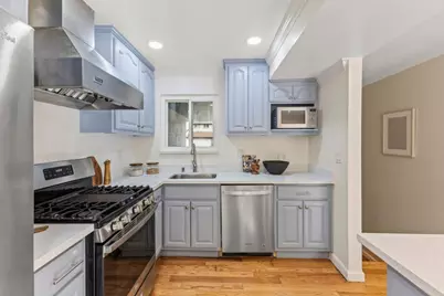 179 Saint Michaels Ct, Daly City, CA 94015 - Photo 11