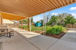 6245 Pantano Dr, Sacramento, CA 95824 - Photo 23