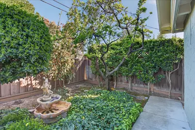 2310 Montezuma Dr, Campbell, CA 95008 - Photo 23