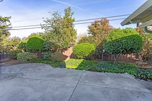 2310 Montezuma Dr, Campbell, CA 95008 - Photo 25