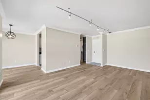 8 Commodore Dr C457, Emeryville, CA 94608 - Photo 5