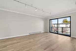 8 Commodore Dr C457, Emeryville, CA 94608 - Photo 3