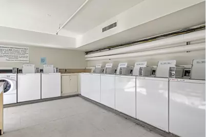 8 Commodore Dr C457, Emeryville, CA 94608 - Photo 27