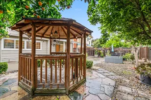 2456 Kenoga Dr, San Jose, CA 95121 - Photo 27