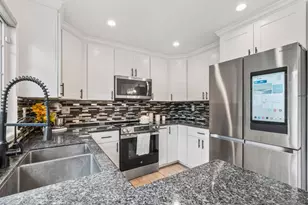 2456 Kenoga Dr, San Jose, CA 95121 - Photo 9