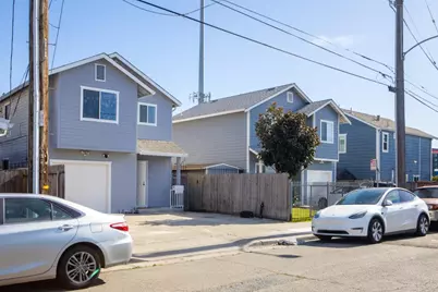816 7th Ave, Oakland, CA 94606 - Photo 1