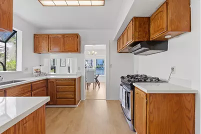 711 Emerson Ct, San Jose, CA 95126 - Photo 13