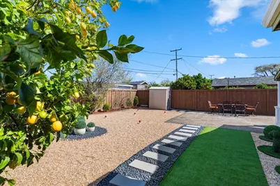 3817 Martin Dr, San Mateo, CA 94403 - Photo 45