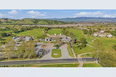 7656 Hackett Dr, Gilroy, CA 95020 - Photo 93