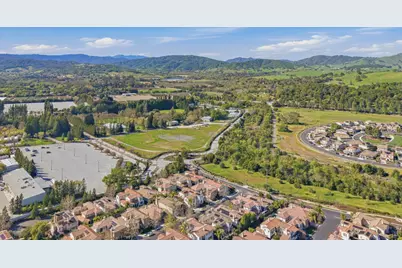 7656 Hackett Dr, Gilroy, CA 95020 - Photo 91