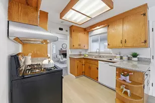 2767 Winchester Dr, Hayward, CA 94541 - Photo 13