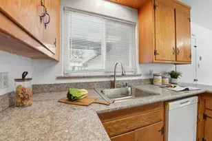 2767 Winchester Dr, Hayward, CA 94541 - Photo 15