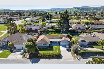 913 Ridgemark Dr, Hollister, CA 95023 - Photo 51