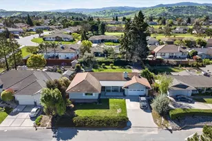 913 Ridgemark Dr, Hollister, CA 95023 - Photo 51