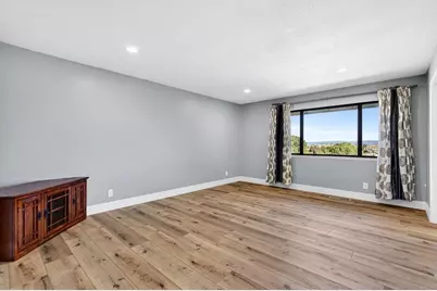 913 Ridgemark Dr, Hollister, CA 95023 - Photo 33