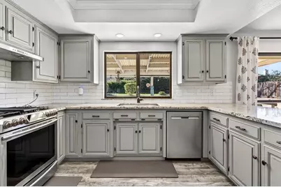 913 Ridgemark Dr, Hollister, CA 95023 - Photo 11