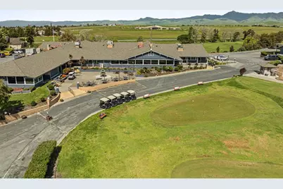 913 Ridgemark Dr, Hollister, CA 95023 - Photo 59