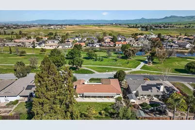 913 Ridgemark Dr, Hollister, CA 95023 - Photo 55