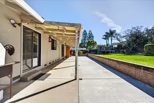 913 Ridgemark Dr, Hollister, CA 95023 - Photo 37