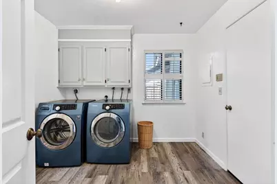 913 Ridgemark Dr, Hollister, CA 95023 - Photo 15