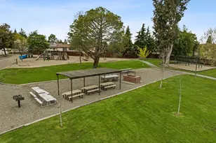 913 Ridgemark Dr, Hollister, CA 95023 - Photo 71