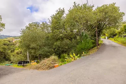 27388 Sherlock Ct, Los Altos, CA 94022 - Photo 13