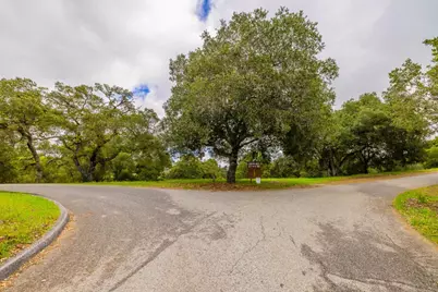 27388 Sherlock Ct, Los Altos, CA 94022 - Photo 11