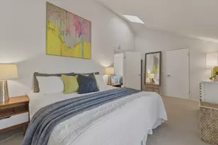 221 N Rengstorff Ave 1, Mountain View, CA 94043 - Photo 5