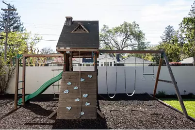 1940 Camino A Los Cerros, Menlo Park, CA 94025 - Photo 33