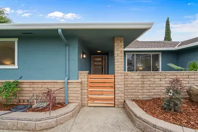 1941 Memorial Dr, Hollister, CA 95023 - Photo 9