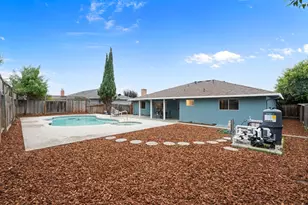 1941 Memorial Dr, Hollister, CA 95023 - Photo 35