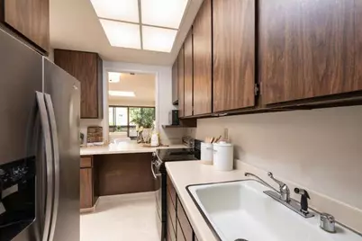 1515 Floribunda Ave 309, Burlingame, CA 94010 - Photo 9