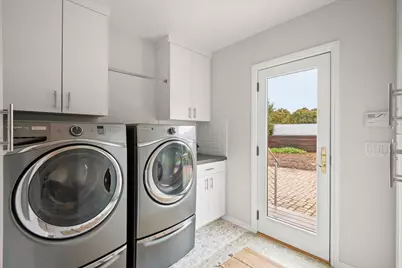 17074 Bohlman Rd, Saratoga, CA 95070 - Photo 23