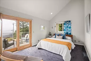 17074 Bohlman Rd, Saratoga, CA 95070 - Photo 15