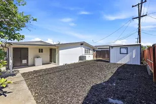 1800 Seaview Dr, San Jose, CA 95122 - Photo 41