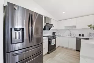 1800 Seaview Dr, San Jose, CA 95122 - Photo 11