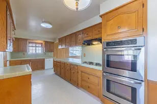 1115 San Angelo Dr, Salinas, CA 93901 - Photo 13