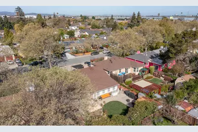 18 Yarnall Pl, Redwood City, CA 94063 - Photo 25