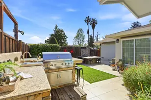 2949-2951 Driftwood Dr, San Jose, CA 95128 - Photo 13