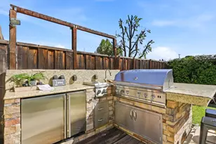 2949-2951 Driftwood Dr, San Jose, CA 95128 - Photo 11