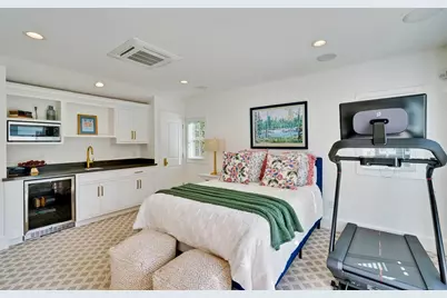 215 E Edith Ave, Los Altos, CA 94022 - Photo 51