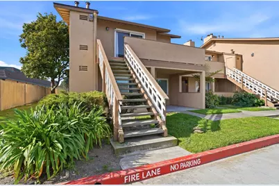 1055 Padre Dr 2, Salinas, CA 93901 - Photo 1