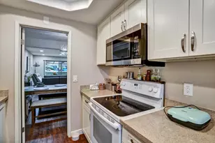 5559 Cribari Cir, San Jose, CA 95135 - Photo 13