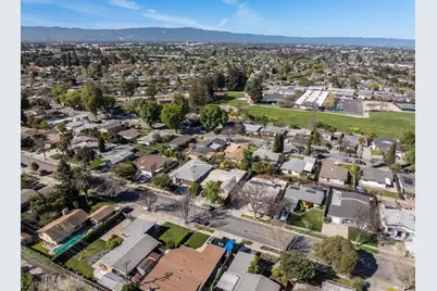 1225 Manzano Way, Sunnyvale, CA 94089 - Photo 33